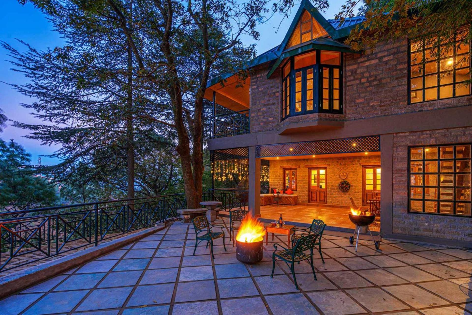 Stayvista At Paris Villa With Pvt Pool & Valley View Kasauli Ngoại thất bức ảnh