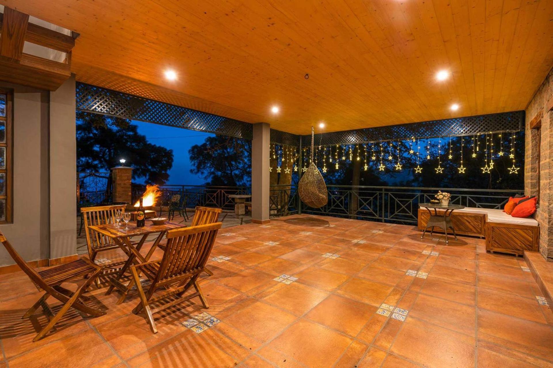 Stayvista At Paris Villa With Pvt Pool & Valley View Kasauli Ngoại thất bức ảnh